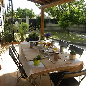  Bed & Breakfast La Maison D'ogooue