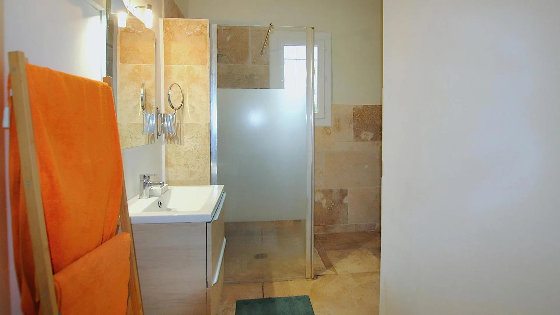 Gorgeous Apartment In Carpentras
